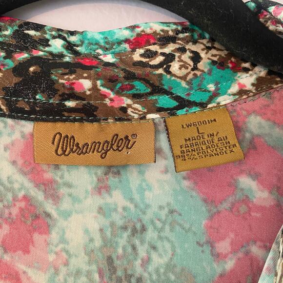 NWT Wrangler Women size Large Pink Blue Deadstock Shimmer Snakeskin Button Down - Picture 2 of 10